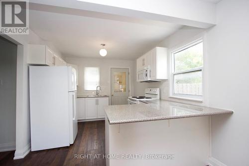 262 Drew Street, Oshawa (Central), ON - Indoor Photo Showing Kitchen