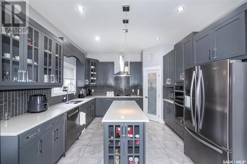 770 Labine Court, Saskatoon, SK - Indoor Photo Showing Kitchen With Stainless Steel Kitchen With Double Sink With Upgraded Kitchen