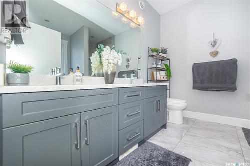 770 Labine Court, Saskatoon, SK - Indoor Photo Showing Bathroom