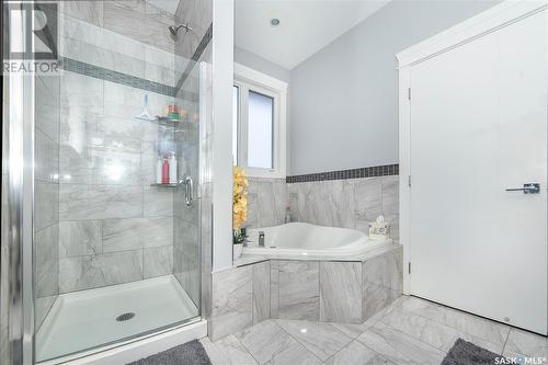 770 Labine Court, Saskatoon, SK - Indoor Photo Showing Bathroom