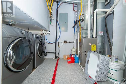 770 Labine Court, Saskatoon, SK - Indoor Photo Showing Laundry Room