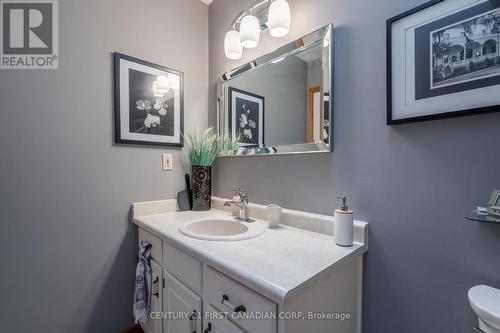 66 Nanette Crescent, London, ON - Indoor Photo Showing Bathroom