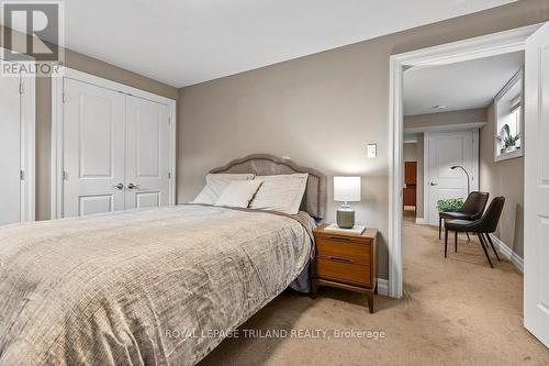 33 - 4700 Hamilton Road, Thames Centre (Dorchester), ON - Indoor Photo Showing Bedroom