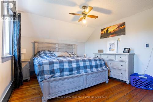 231 Mellanby Avenue, Port Colborne (877 - Main Street), ON - Indoor Photo Showing Bedroom