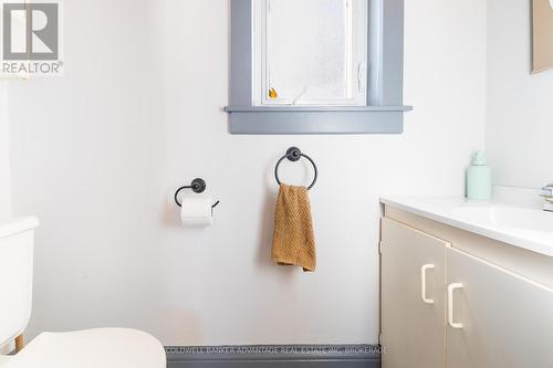 231 Mellanby Avenue, Port Colborne (877 - Main Street), ON - Indoor Photo Showing Bathroom