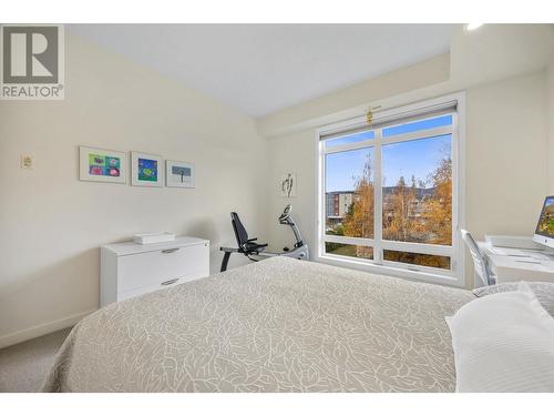 1933 Ambrosi Road Unit# 308, Kelowna, BC - Indoor Photo Showing Bedroom