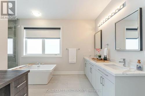 560 Woodview Road, Burlington, ON - Indoor Photo Showing Bathroom