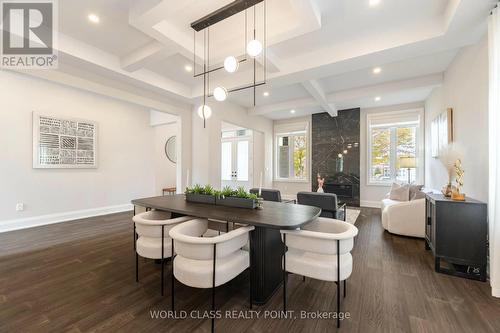 560 Woodview Road, Burlington, ON - Indoor Photo Showing Dining Room