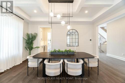 560 Woodview Road, Burlington, ON - Indoor Photo Showing Dining Room