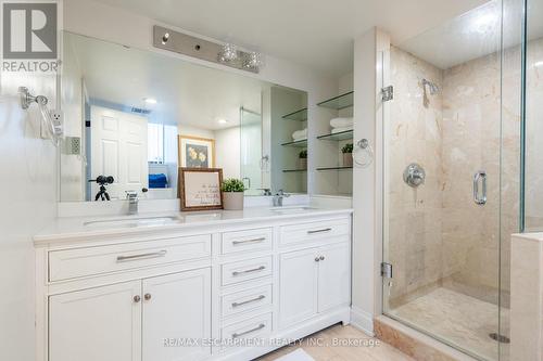 610 - 1230 Marlborough Court, Oakville, ON - Indoor Photo Showing Bathroom