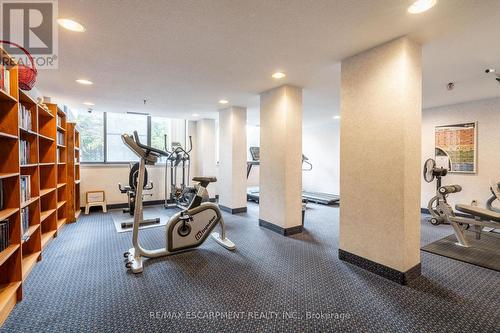 610 - 1230 Marlborough Court, Oakville, ON - Indoor Photo Showing Gym Room