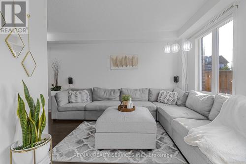 26 - 50 Edinburgh Drive, Brampton, ON - Indoor Photo Showing Living Room