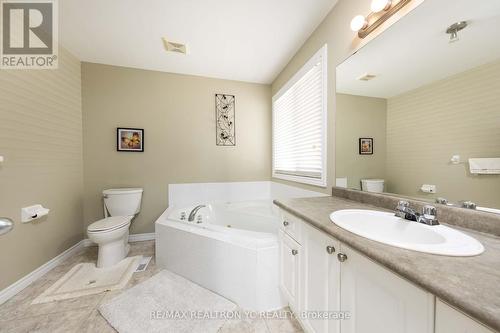 244 Brunswick Avenue, London, ON - Indoor Photo Showing Bathroom