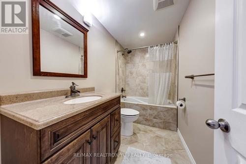 244 Brunswick Avenue, London, ON - Indoor Photo Showing Bathroom