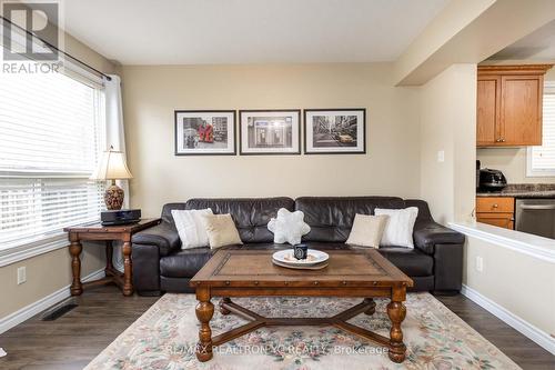 244 Brunswick Avenue, London, ON - Indoor Photo Showing Living Room