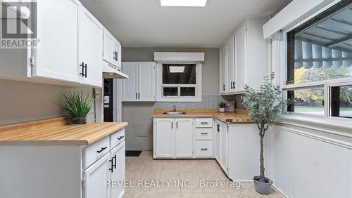 139 Baldwin Avenue, Brantford, ON - Indoor Photo Showing Kitchen