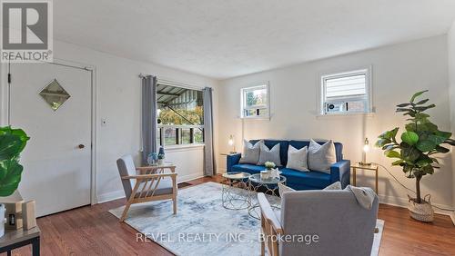 139 Baldwin Avenue, Brantford, ON - Indoor Photo Showing Living Room