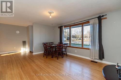 1163 Algonquin Boulevard, Peterborough, ON - Indoor Photo Showing Dining Room