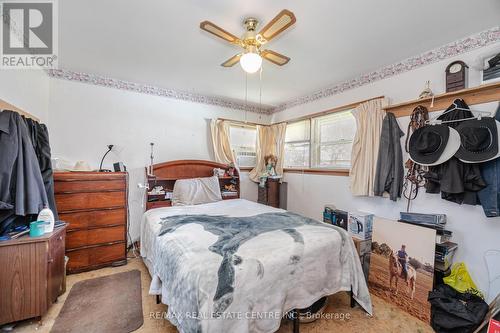 53 Cherry Street, Norfolk, ON - Indoor Photo Showing Bedroom