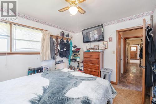 53 Cherry Street, Norfolk, ON - Indoor Photo Showing Bedroom