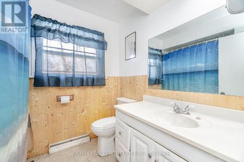 53 Cherry Street, Norfolk, ON - Indoor Photo Showing Bathroom