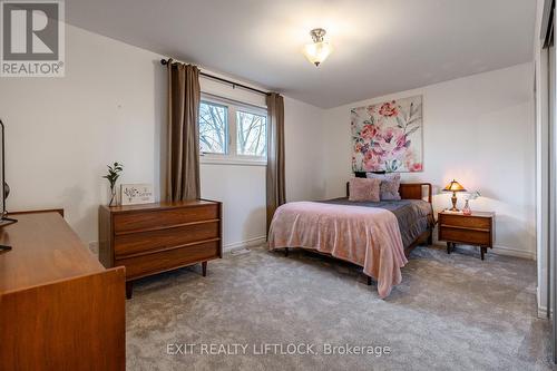 364 Cochrane Court, Scugog (Port Perry), ON - Indoor Photo Showing Bedroom