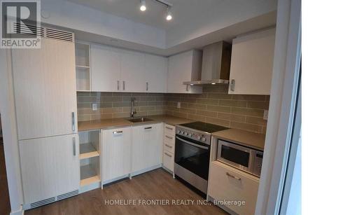 301 - 125 Redpath Avenue, Toronto, ON - Indoor Photo Showing Kitchen