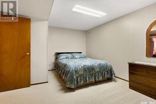 30 Hammond Road, Regina, SK - Indoor Photo Showing Bedroom