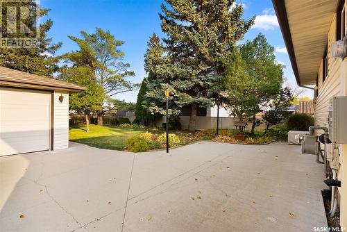 30 Hammond Road, Regina, SK - Outdoor