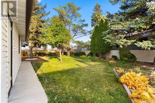 30 Hammond Road, Regina, SK - Outdoor