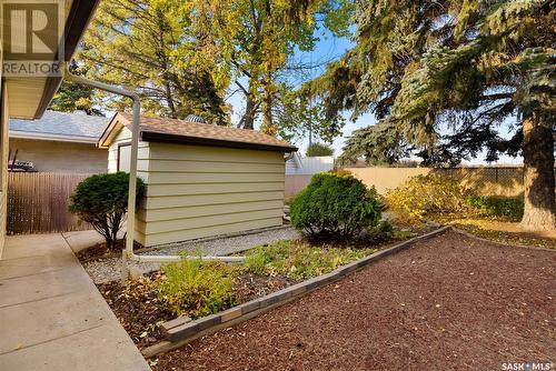 30 Hammond Road, Regina, SK - Outdoor