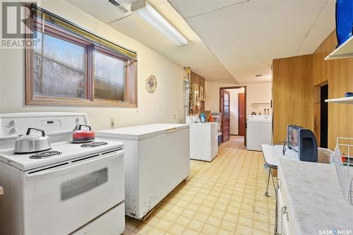 119 Bettker Road, Aberdeen Rm No. 373, SK - Indoor Photo Showing Laundry Room