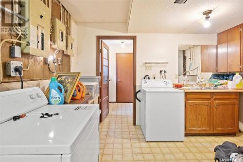 119 Bettker Road, Aberdeen Rm No. 373, SK - Indoor Photo Showing Laundry Room