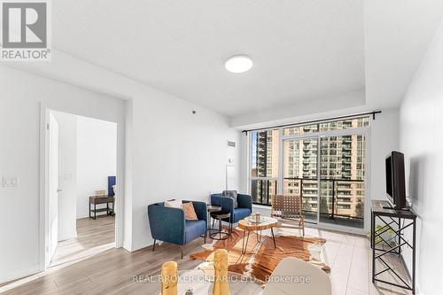 707 - 195 Bonis Avenue, Toronto, ON - Indoor Photo Showing Living Room