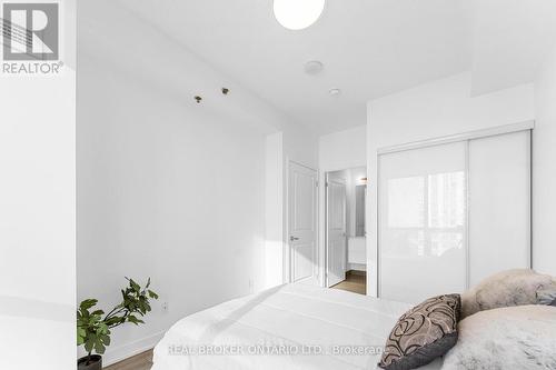 707 - 195 Bonis Avenue, Toronto, ON - Indoor Photo Showing Bedroom