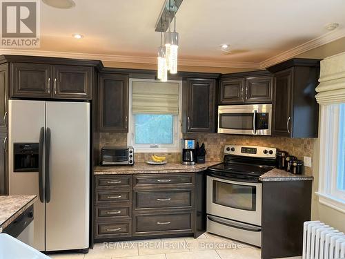 115 Raglan Street, Newmarket, ON - Indoor Photo Showing Kitchen With Stainless Steel Kitchen