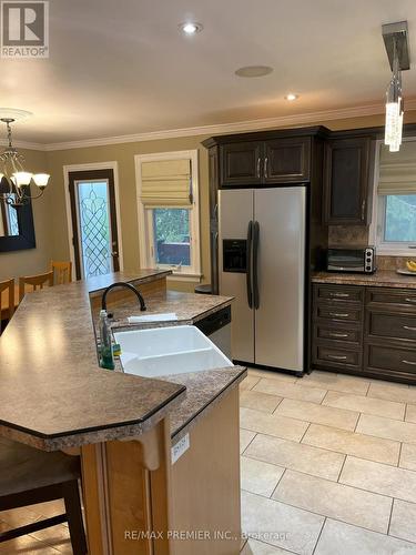 115 Raglan Street, Newmarket, ON - Indoor Photo Showing Kitchen