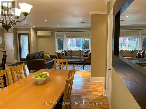 115 Raglan Street, Newmarket, ON - Indoor Photo Showing Dining Room