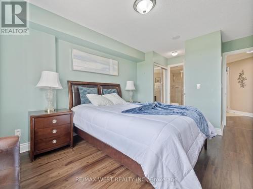 309 - 7 North Park Road, Vaughan, ON - Indoor Photo Showing Bedroom