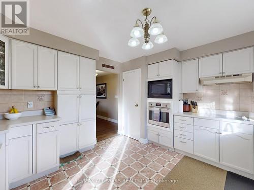 534 Varney Road, Georgina, ON - Indoor Photo Showing Kitchen