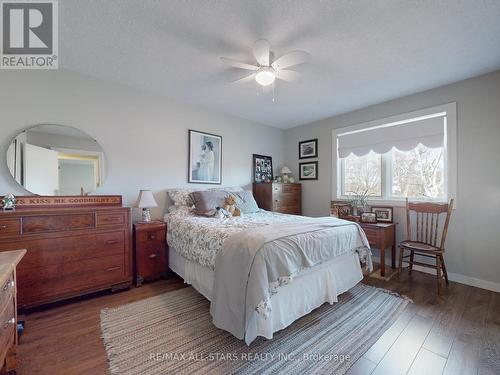 534 Varney Road, Georgina, ON - Indoor Photo Showing Bedroom