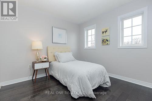 227 Esther Drive, Barrie, ON - Indoor Photo Showing Bedroom