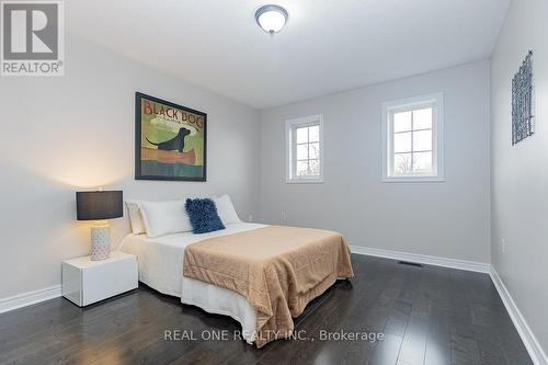 227 Esther Drive, Barrie, ON - Indoor Photo Showing Bedroom