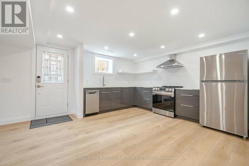 Lower - 415 Hampton Heath Road, Burlington, ON - Indoor Photo Showing Kitchen