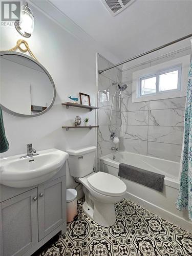 10 Gushue Place, Corner Brook, NL - Indoor Photo Showing Bathroom