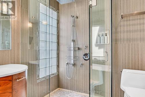 856 Goodwin Road, Mississauga, ON - Indoor Photo Showing Bathroom