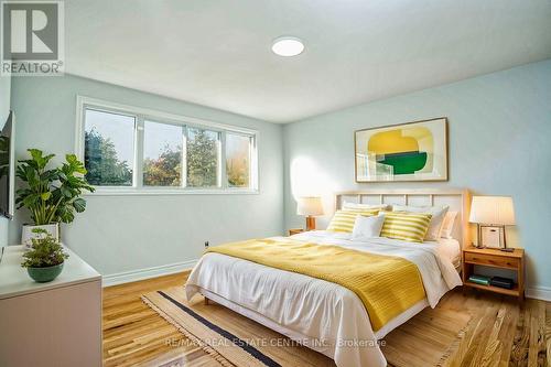 1287 Tyneburn Crescent, Mississauga, ON - Indoor Photo Showing Bedroom