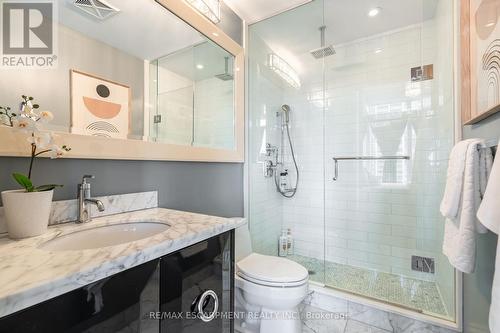 2206 - 90 Park Lawn Road S, Toronto, ON - Indoor Photo Showing Bathroom