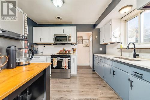 5375 Adstoll Avenue, Windsor, ON - Indoor Photo Showing Kitchen