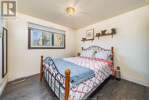 5375 Adstoll Avenue, Windsor, ON - Indoor Photo Showing Bedroom